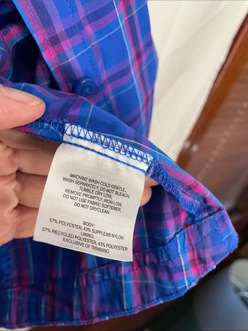 Columbia Omni-Shade Sun Protection Blue and Pink Plaid Women’s Button-Down Shirt - Picture 4 of 5